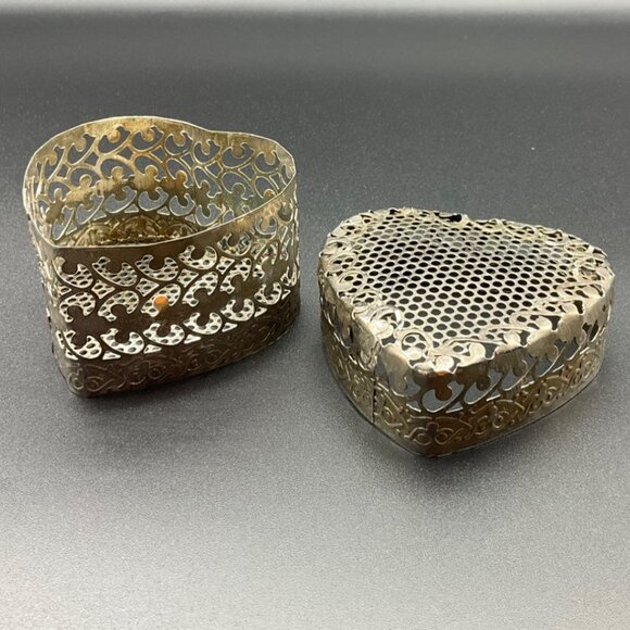 Vintage Filigree Trinket Box Heart-Shaped Metal Box Cottage Silver Tone - Picture 7 of 12
